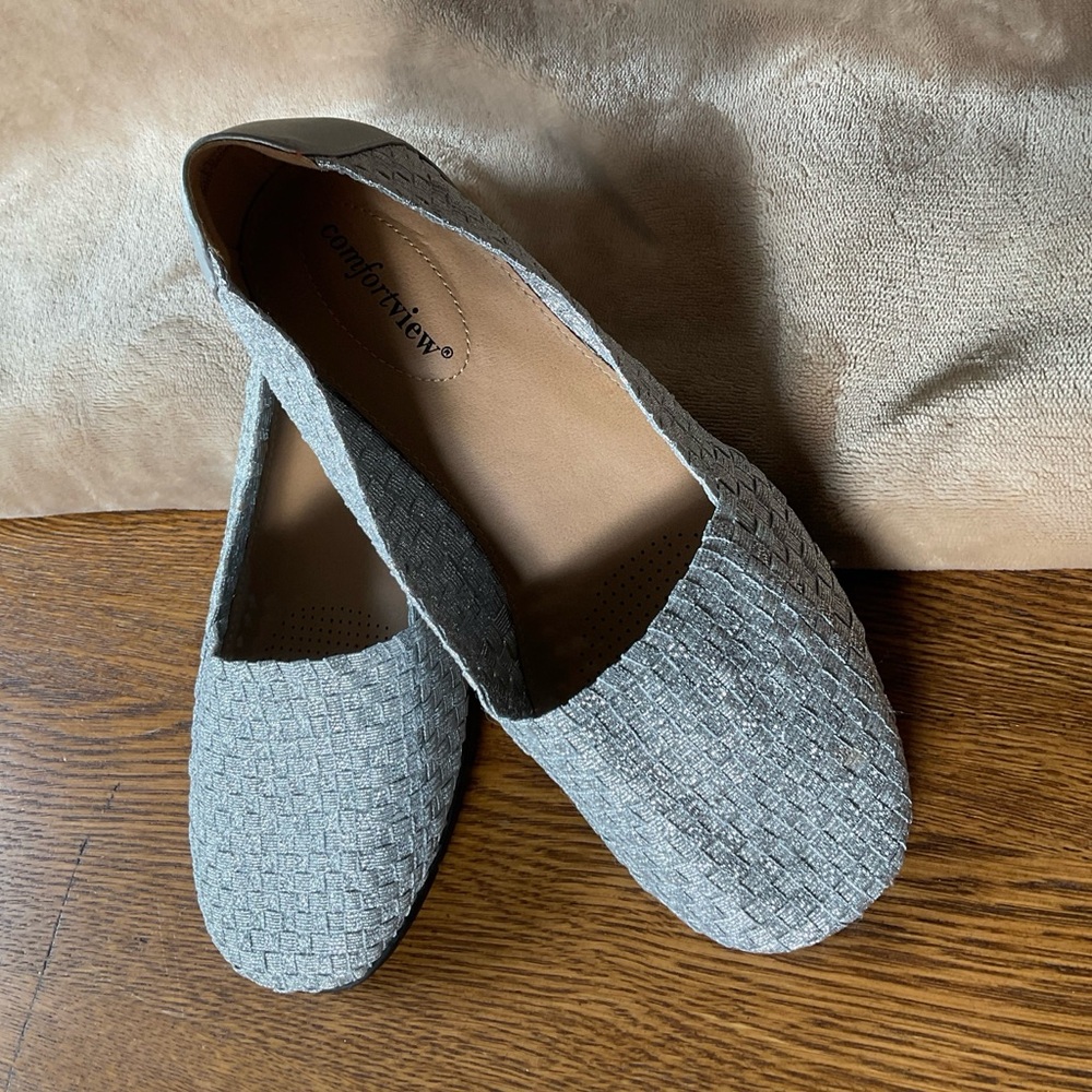 Comfortview Bethany Flat Stretch Silver Metallic Shoe